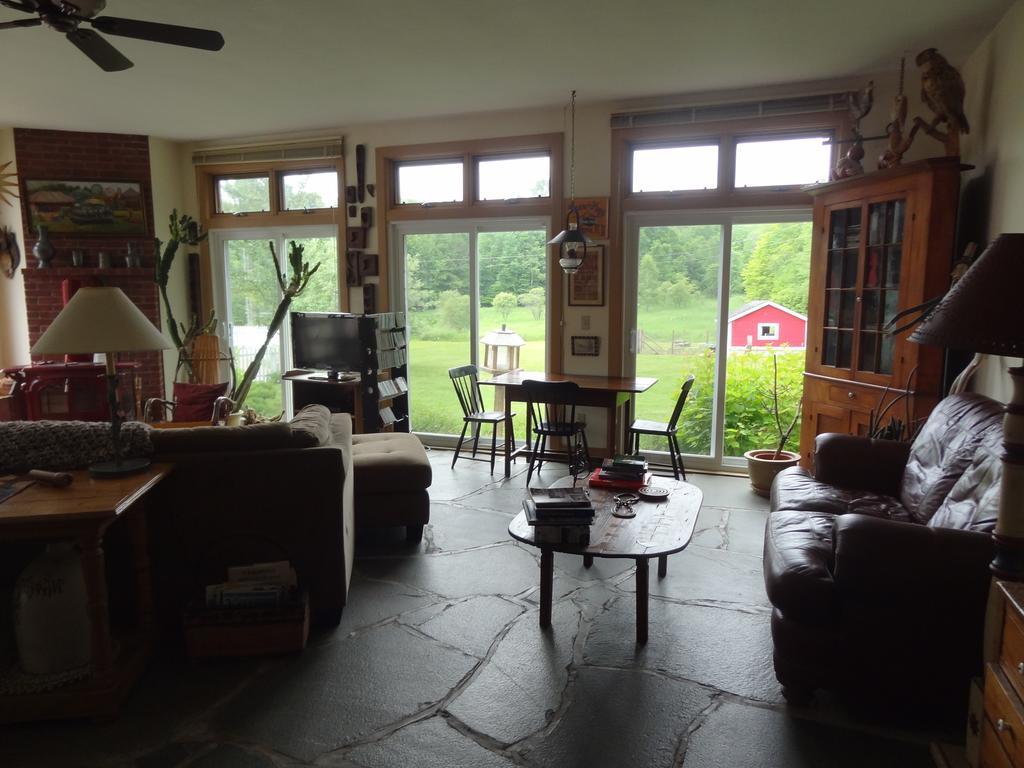 Inn At Buck Hollow Farm Fairfax Extérieur photo