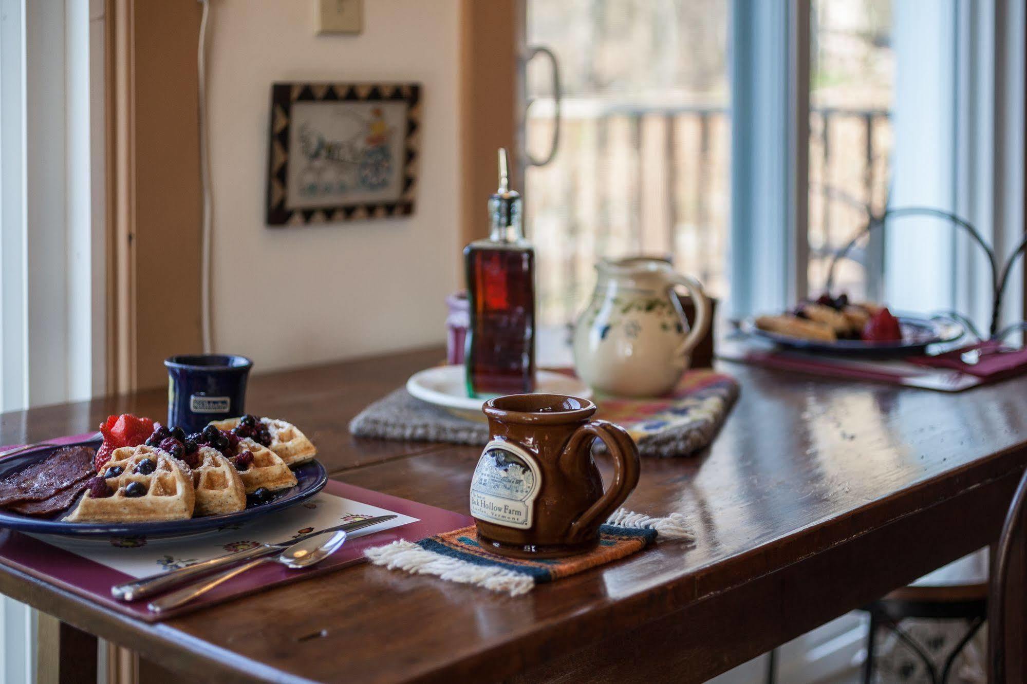 Inn At Buck Hollow Farm Fairfax Extérieur photo